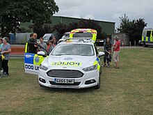A Ford Mondeo of Sussex DSU at Chichester Sus Pol Mondeo Dog.jpg