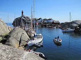 Lephare et le port de Svenner