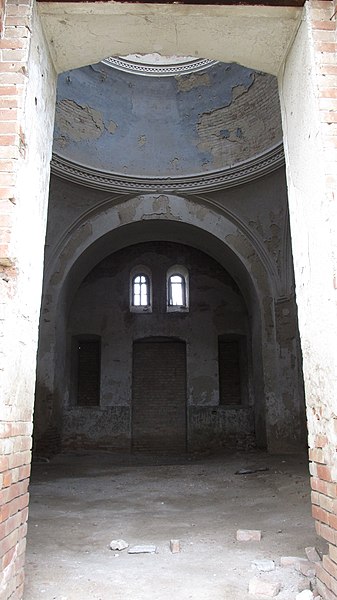 File:Svitlopil - ChurchInside.JPG