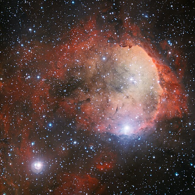 Gambar wilayah pembentukan bintang yang disebut NGC 3324, dicitrakan oleh teleskop 2,2 meter MPG/ESO di Observatorium La Silla.