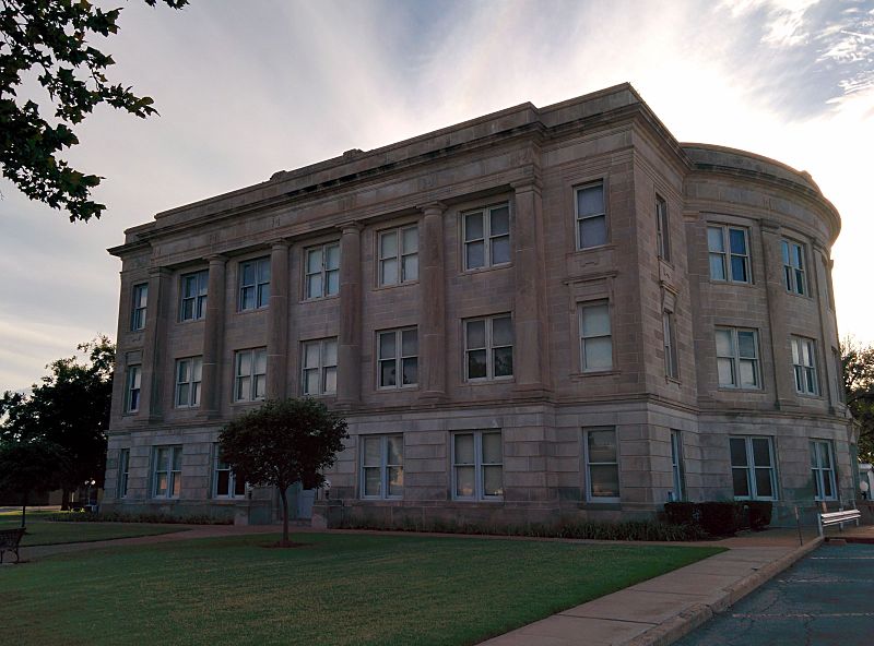 File:Tillman County Courthouse.jpg