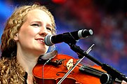 Deutsch: Toby (AUS), Toby Beard & Band, Anne Bekker, Bühne Insel Schütt, 40. Musikfestival Bardentreffen 2015 in Nürnberg, Deutschland English: Toby (AUS), Toby Beard & Band, Anne Bakker, Schuett island stage,40th music festival 'Bardentreffen' 2015 at Nuremberg, Germany Festivalsommer This photo was created with the support of donations to Wikimedia Deutschland in the context of the CPB project "Festival Summer". Deutsch ∙ English ∙ español ∙ français ∙ italiano ∙ português ∙ sicilianu ∙ svenska ∙ Türkçe ∙ беларуская (тарашкевіца) ∙ македонски ∙ українська ∙ +/−