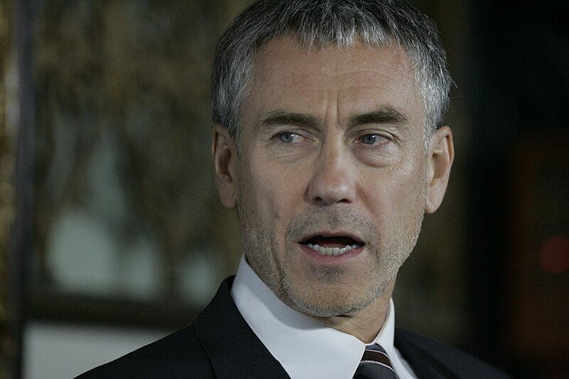 File:Tony Gilroy (7732163606).jpg