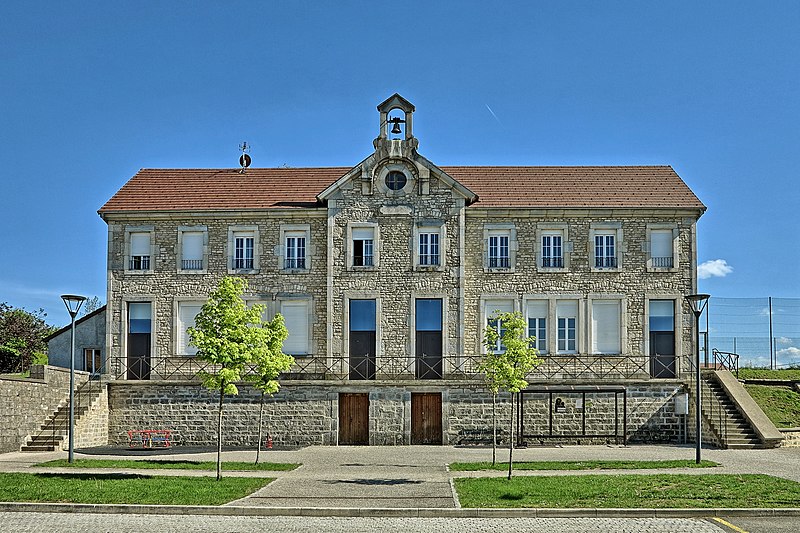 File:Trépot, l'école.jpg