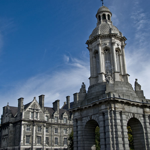 File:Trinity College, Dublin, Ireland (Campanile and Graduate Memorial Building).jpg