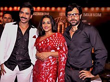 Tusshar Kapoor, Vidya Balan and Emraan Hashmi pose for the camera together.