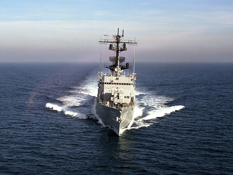 File:USS Albert David (FF-1050) underway off the Southern California on 18 December 1985 (6392020).jpg