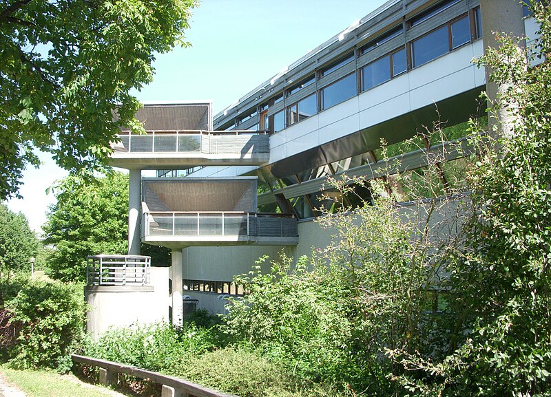 File:Uni biblioteket 2010a.jpg