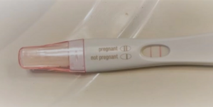 Urine pregnancy test (positive).png