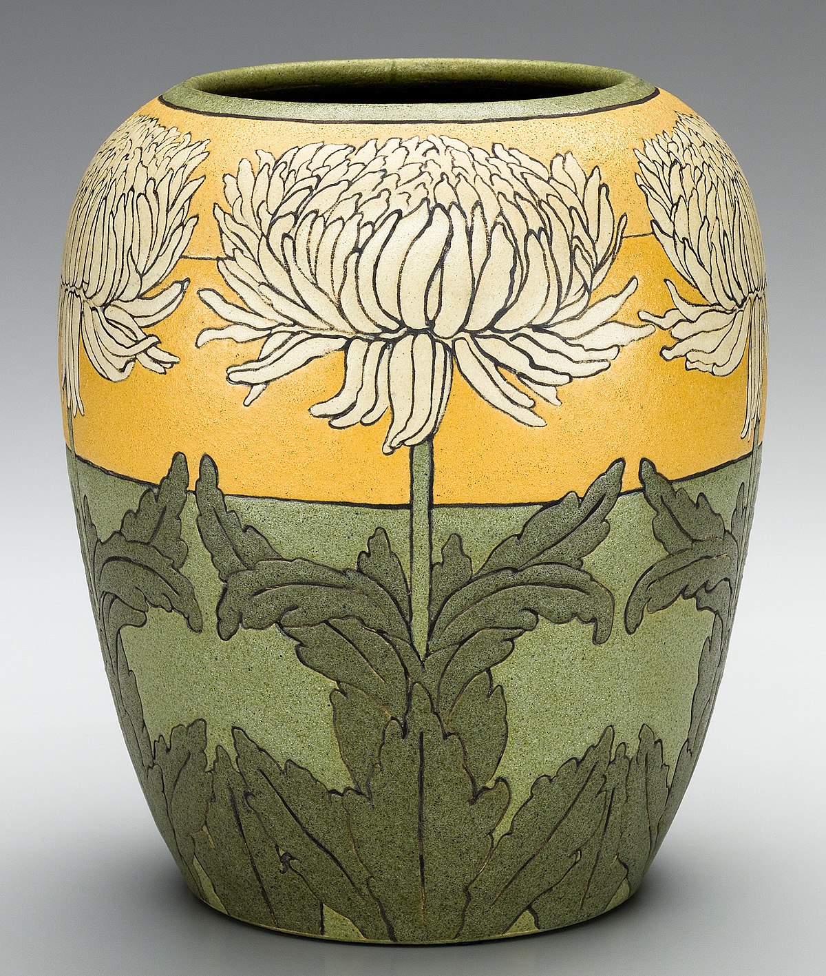 https://upload.wikimedia.org/wikipedia/commons/thumb/4/49/Vase_MET_L.2009.22.233_%28cropped%29.jpg/1200px-Vase_MET_L.2009.22.233_%28cropped%29.jpg