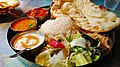Een thali (schotel) met vegetarische gerechten uit Uttar Pradesh