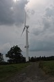 Větrná elektrárna na Lysém vrchu u Vysokého, součásti Heřmanic v Libereckém kraji.