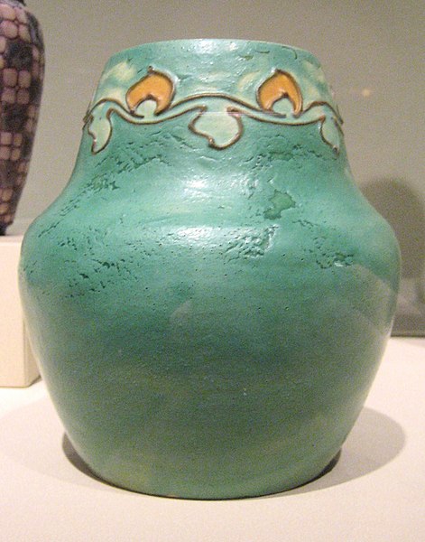 File:WLA lacma Arequipa Pottery Vase 1911-13.jpg