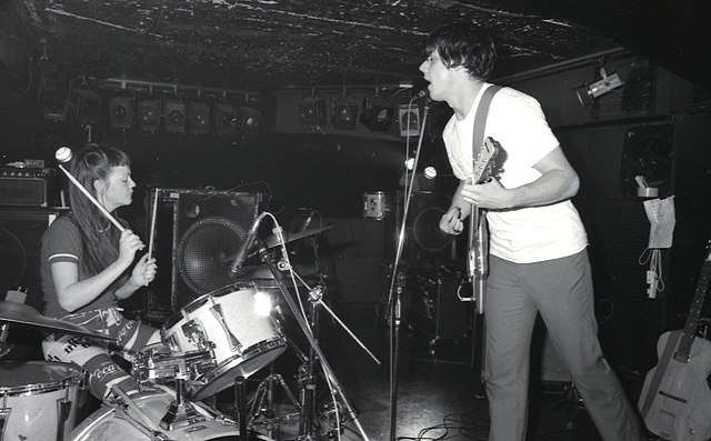 The White Stripes at Club Shinjuku Jam, Tokyo in 2000, where they played to an audience of 10–20 people in their first Japanese tour.