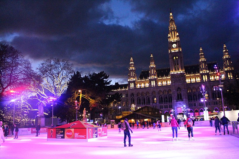 File:Wiener Rathaus 6.jpg