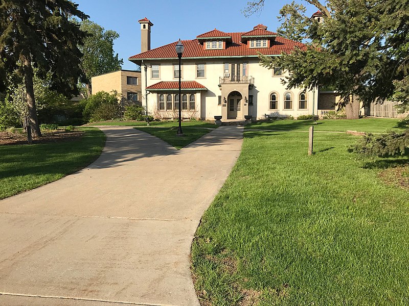 File:William E Pollock Residence.jpg