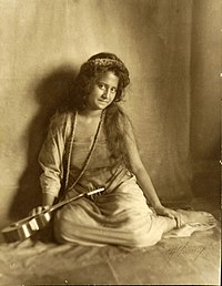 Young woman of French-Portuguese-Hawaiian Ancestry, 1909.jpg