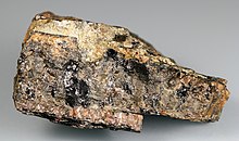 Yttrialite- (Y) -Formanite- (Y) -Britholite- (Y) -842139.jpg