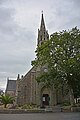 La façade occidentale de l'église Saint-Budoc.