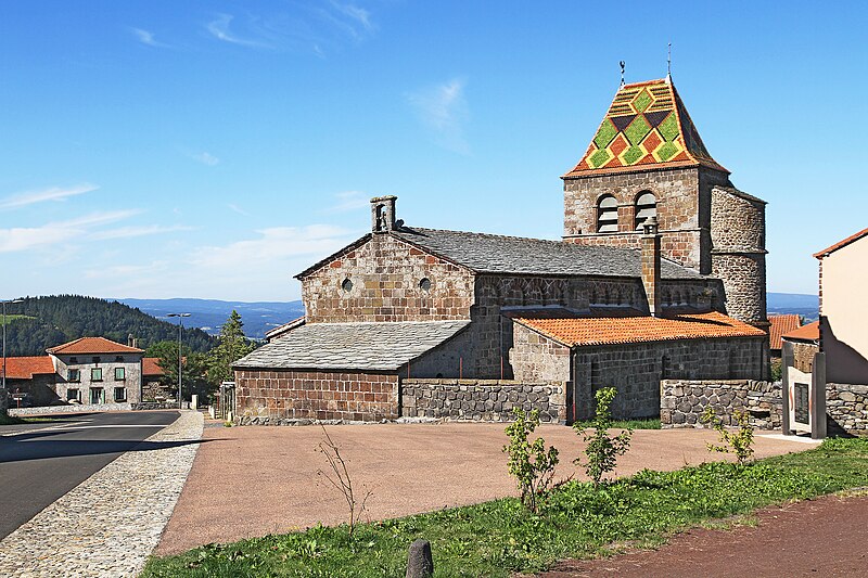 File:Église Saint-Jean-Baptiste de Saint-Jean-Lachalm (4).jpg