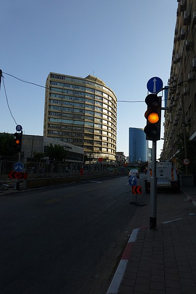 File:גשר מעריב Maariv bridge (75).JPG