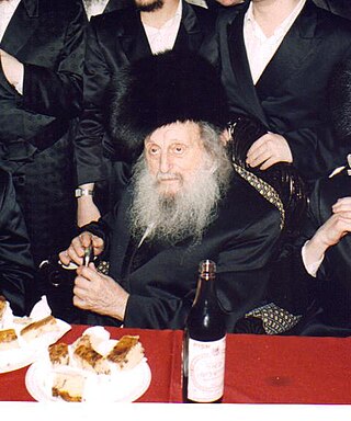 <span class="mw-page-title-main">Avrohom Yissochor Englard</span>