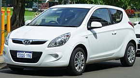 2010-2011 Hyundai i20 (PB) Active 3-door hatchback (2011-11-08) 01.jpg