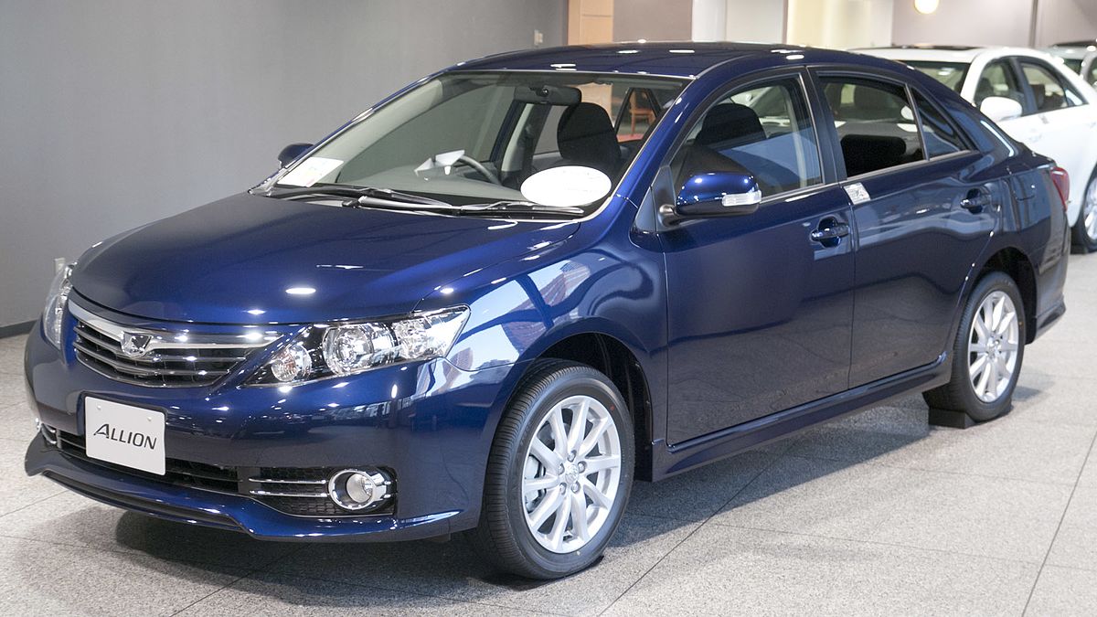 2010 Toyota Allion 01.jpg