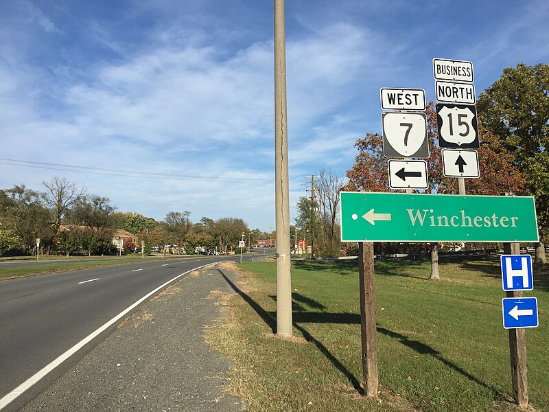 File:2016-10-29 16 17 22 View north along U.S. Route 15 Business (King Street) at Virginia State Route 7 (Leesburg Bypass) in Leesburg, Loudoun County, Virginia.jpg