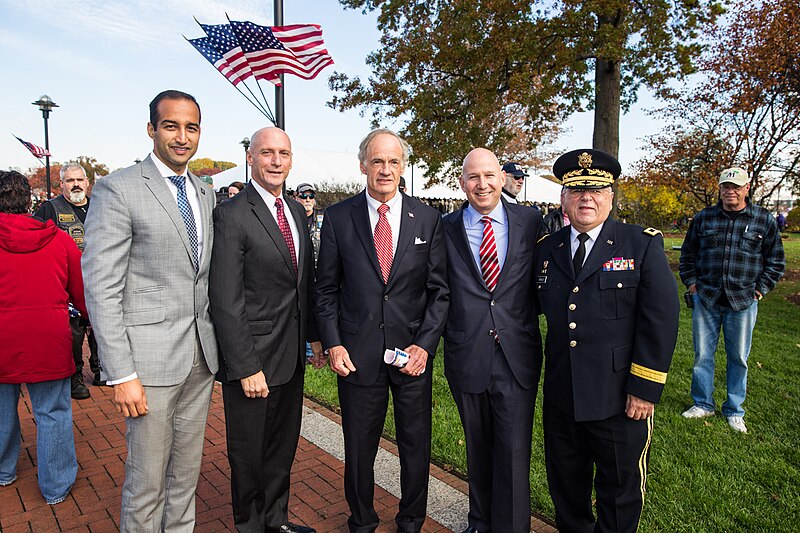 File:20161111-Veterans Memorial Assembly at War Memorial Plaza, New Castle, DE-1501 (30986033120).jpg