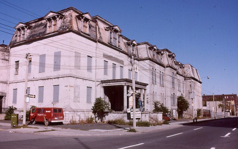 File:260 Adelaide Street East, at George Street, in 1977.jpg