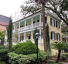 Charleston single homes were influenced by the state's Barbadian settlers. 7 College Way.jpg