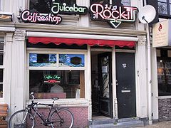 Coffee shop, Ámsterdam (a pesar de la denominación, son locales donde se tolera el consumo de marihuana)