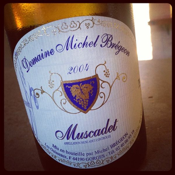 File:AOC Muscadet, millésime 2004.jpg