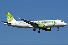 Ein A320 in der neuen Bemalung der Air Australia bei der Landung in Melbourne im Dezember 2011