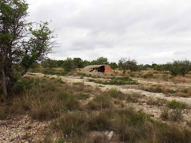 File:Aljub del barranc d'en Dolça (Paterna) 01.jpg