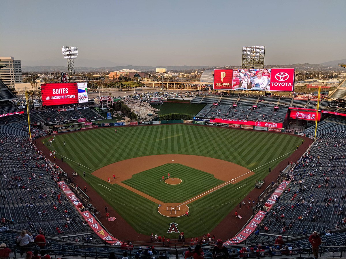 Los Angeles Angels, Notable Players, History, & Facts