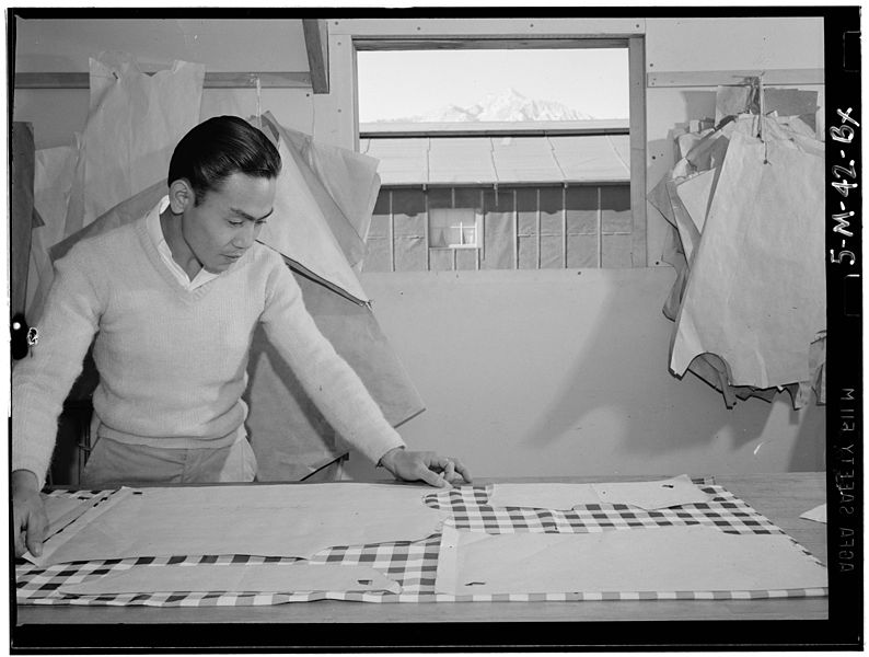 File:Ansel Adams Manzanar - Bert K. Miura (pattern making) - LOC ppprs-00145.jpg