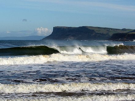 Near coast. Ballycastle. Побережье Ирландии. Пляжи Ирландии. Берега Ирландии.