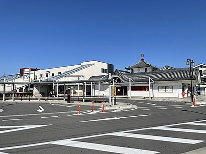 Azuchi-Station-south-exit202011.jpg