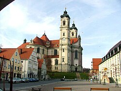 Basiliek en marktplein in Ottobeuren