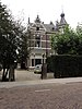 Villa "Klein Hondsbeek" (oorspr. "Elsa") met toegangshek