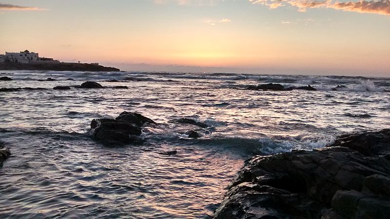 File:Bord de la mer de ville casablanca.jpg