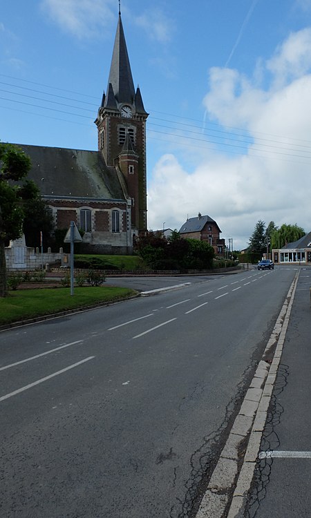 Bourlon - Place des anciens combattants.JPG