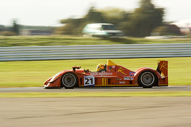 The Bruichladdich Radical SR9-AER at the 2007 1000 km of Silverstone.