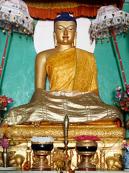Hlavní socha Buddhy Gautamy v Bódhgajiu v dnešní Indii
