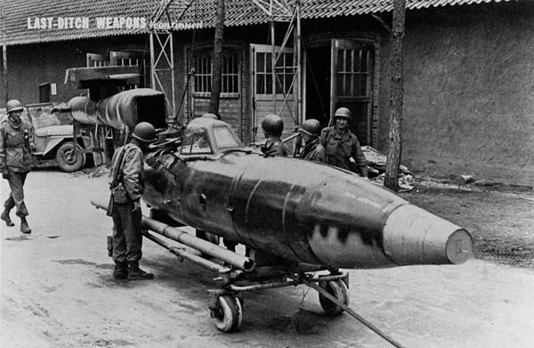 US troops inspect Fieseler Fi 103R at Neu Tramm 1945