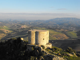 Castillo Montellano.jpg