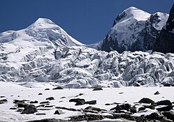 Pollux (vpravo) a Castor (vlevo) při pohledu z ledovce Gornergletscher