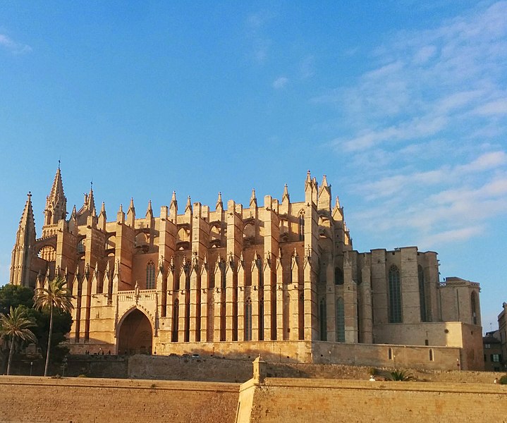 File:Catedral Santa Maria Mallorca.jpg